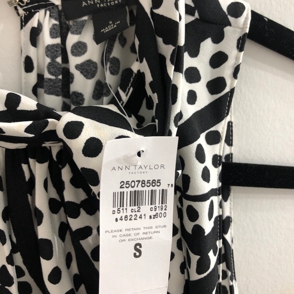 Ann Taylor black and white top - Picture 3 of 3